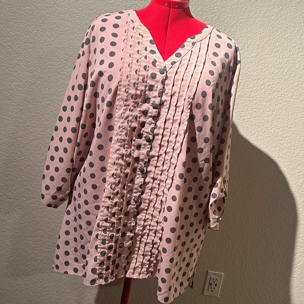 Catherines Size 2X (22/24) Pink and Gray Polka Dot Blouse 3/4 sleeves